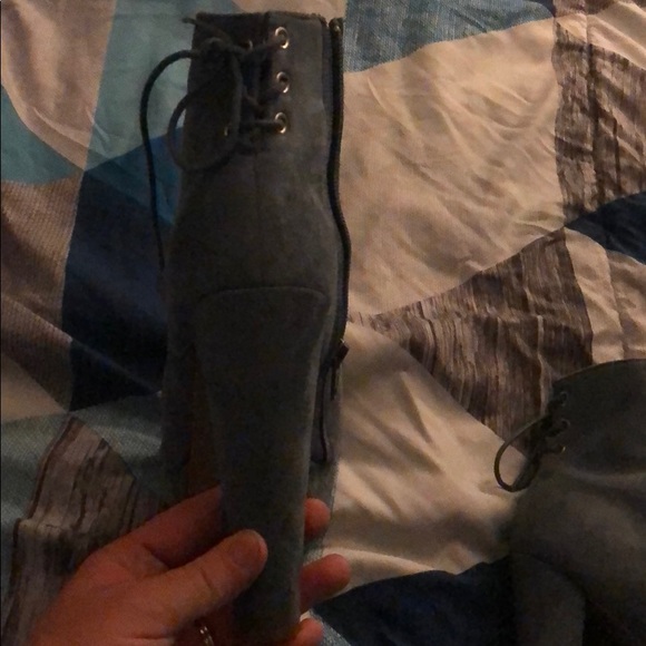 Shoes - Picture 2 of 2